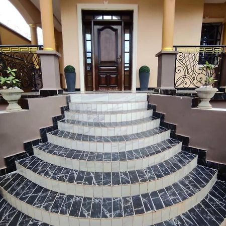 Résidence Chérel à Odza Minkan Yaoundé Exterior foto